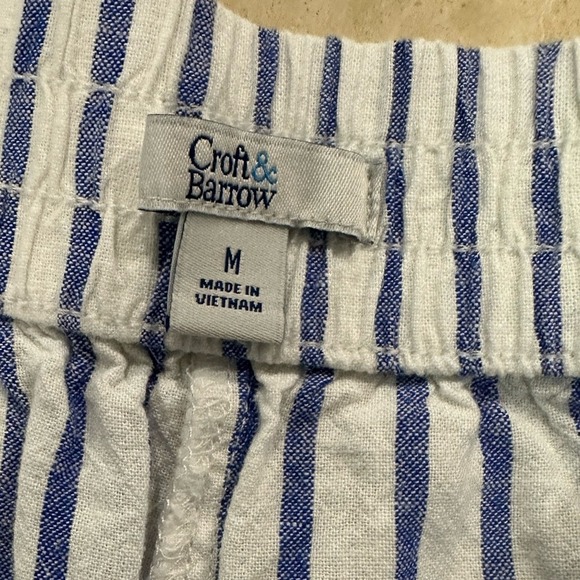 Excellent Women's Croft & Barrow® Breezy Soft Stripe Shorts Size M - Picture 5 of 10